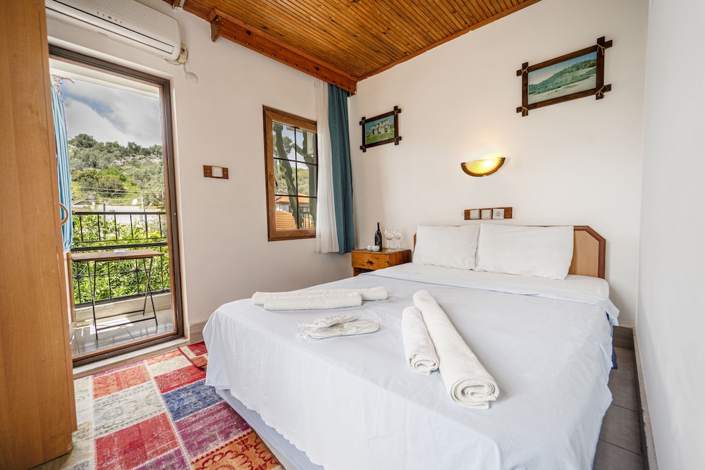 Flower Pension Hotel — Kas — photo 2