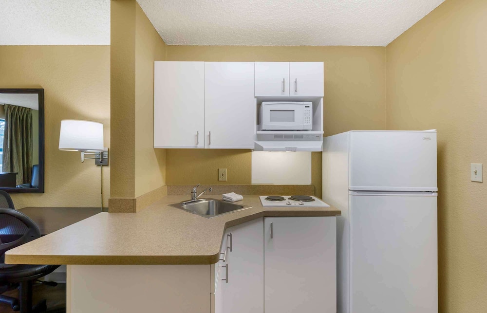 Extended Stay America Suites Seattle Kent - photo 9