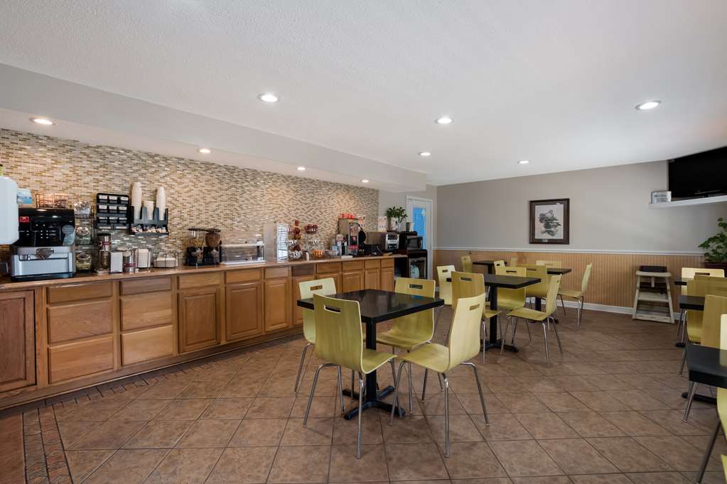 SureStay Hotel by Best Western Manning - photo 6