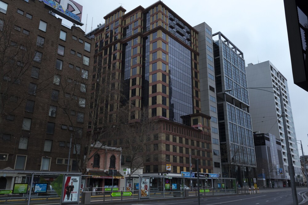 Best Western Riverside Apartments — 4-Star Luxury Hotel in Melbourne, Australia