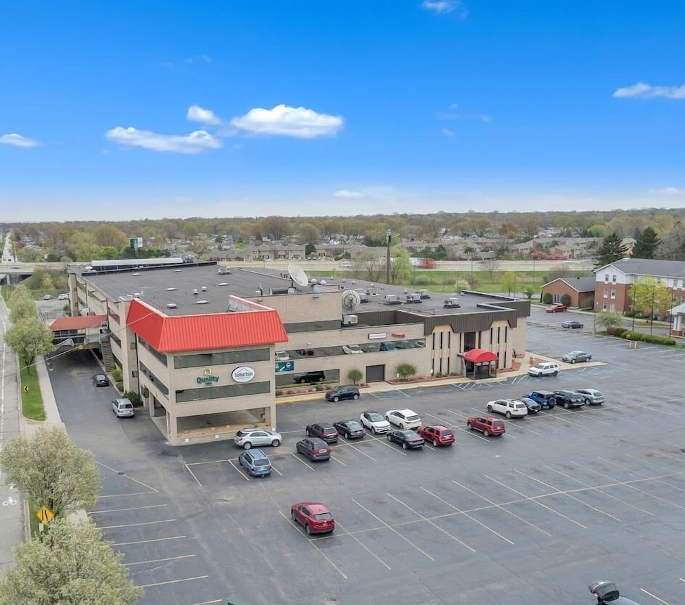 Quality Inn Roseville Detroit North - photo 21
