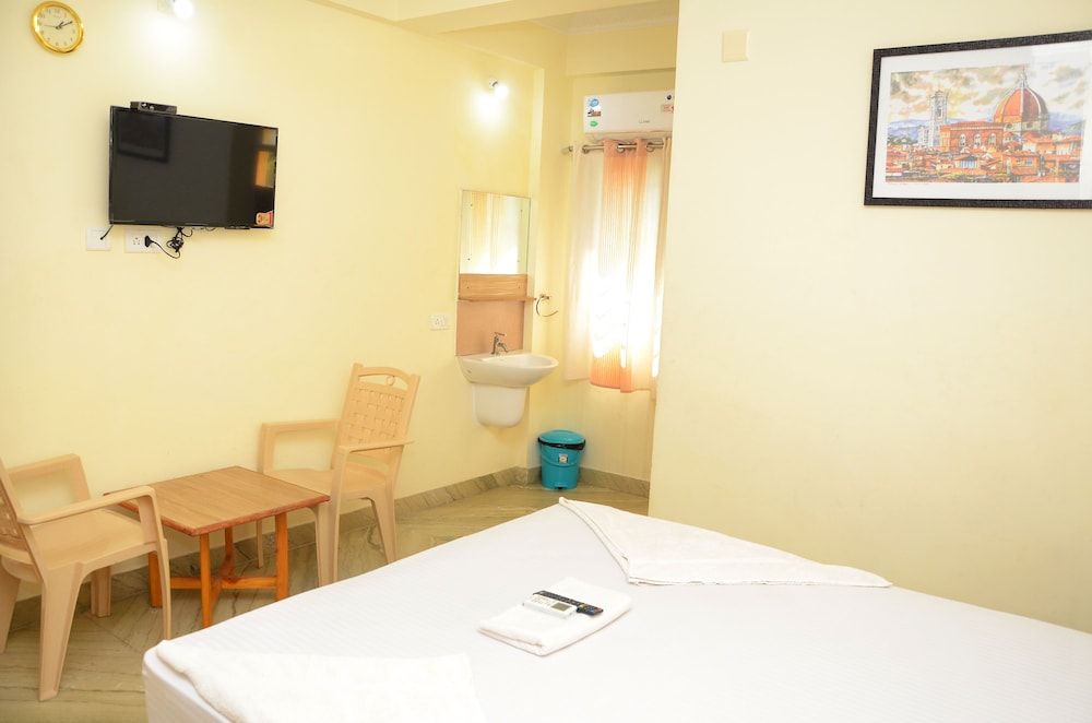 Hotel Amutham Residency