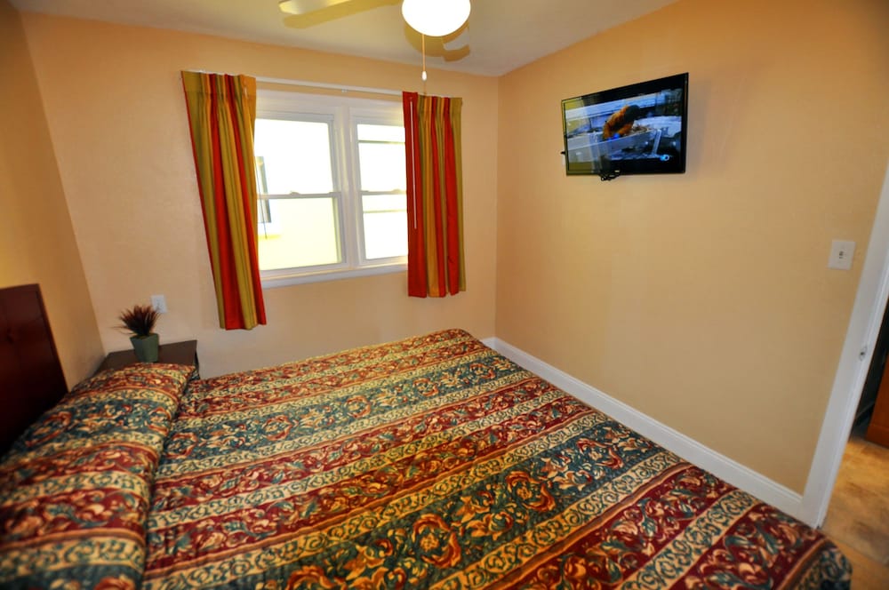 Nantucket Inn & Suites - photo 2