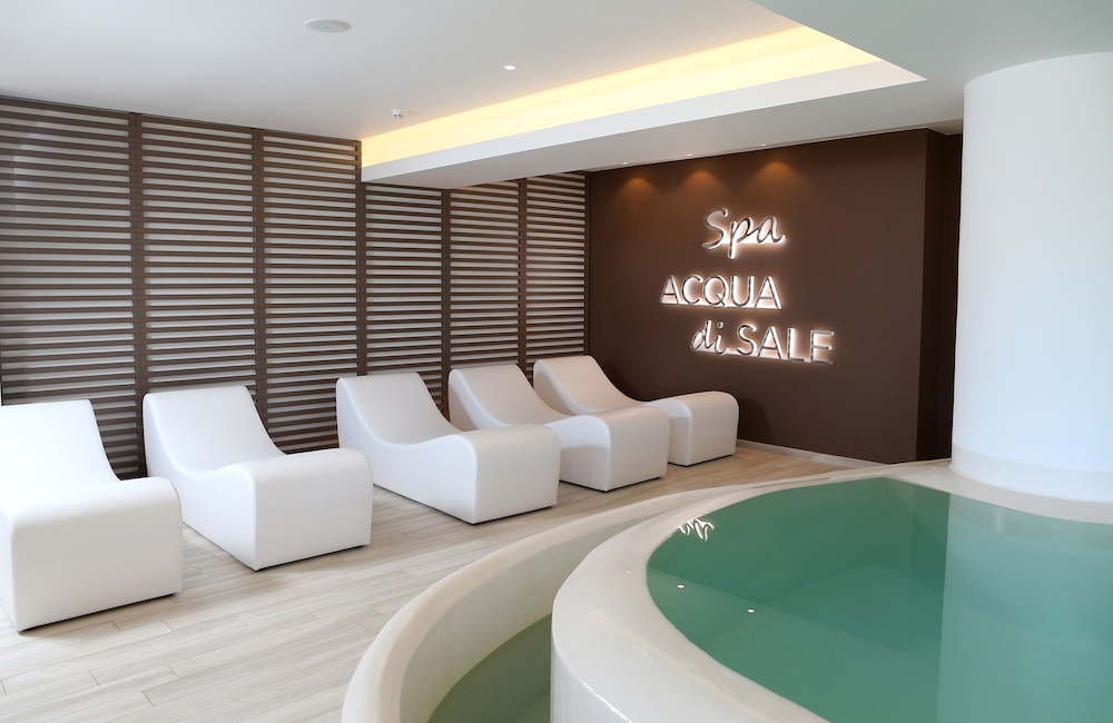 Grand Hotel Terme — 4-Star Luxury Hotel in Margherita Di Savoia, Italy