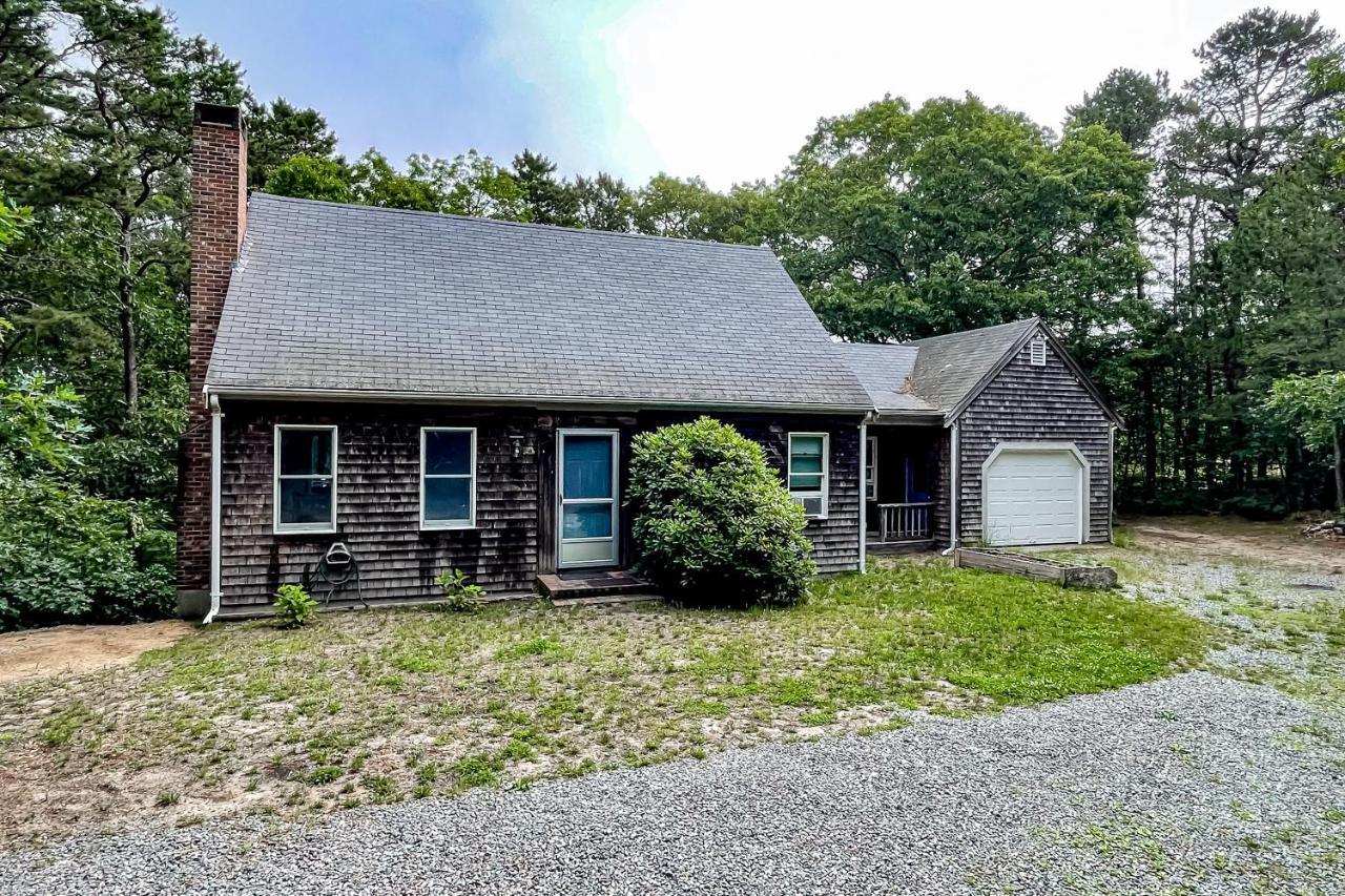 Oakwood Trail Cottage — 4-Star Luxury Hotel in Eastham, United States