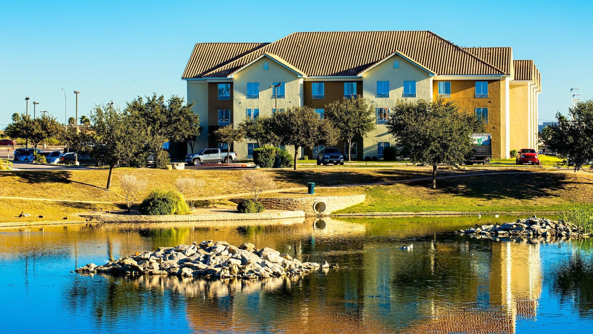Staybridge Suites Laredo International Airport by IHG - photo 6