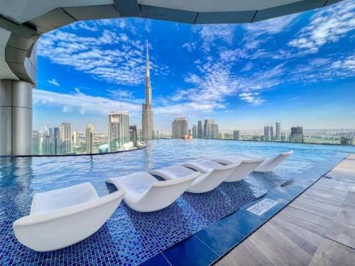 Stylish 2BR at Paramount Hotel Midtown - last minute hotel in Dubai