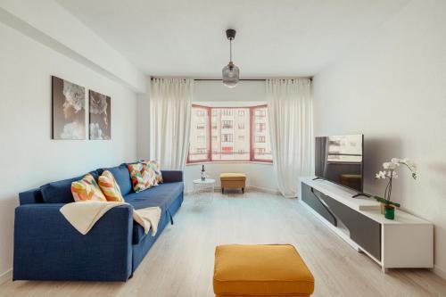 Elegant 3 bedroom apt City centre garage metro