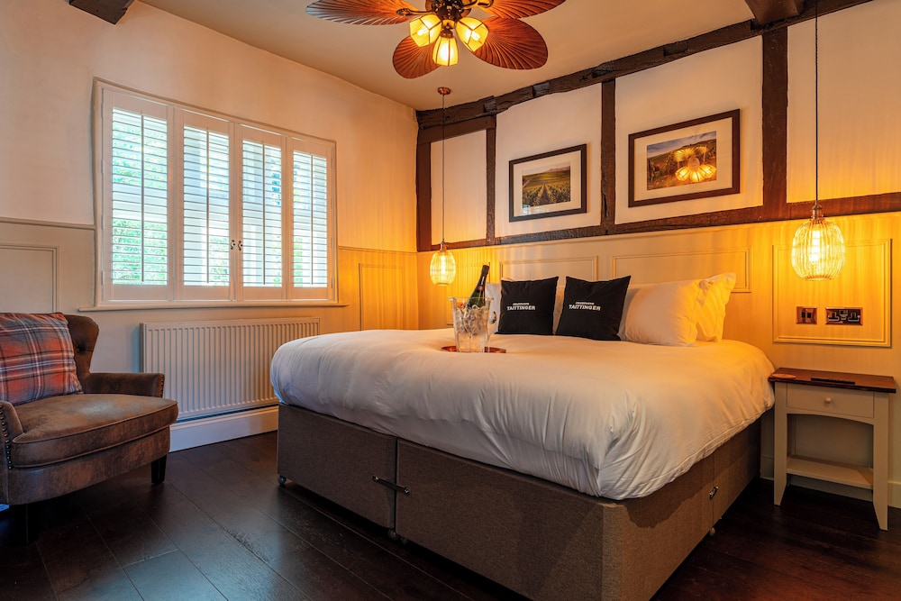 The Woolpack Hotel