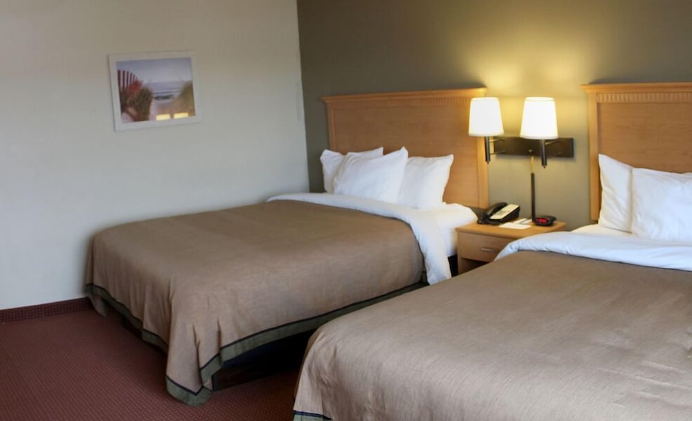 AmeriVu Inn & Suites Waconia - photo 7