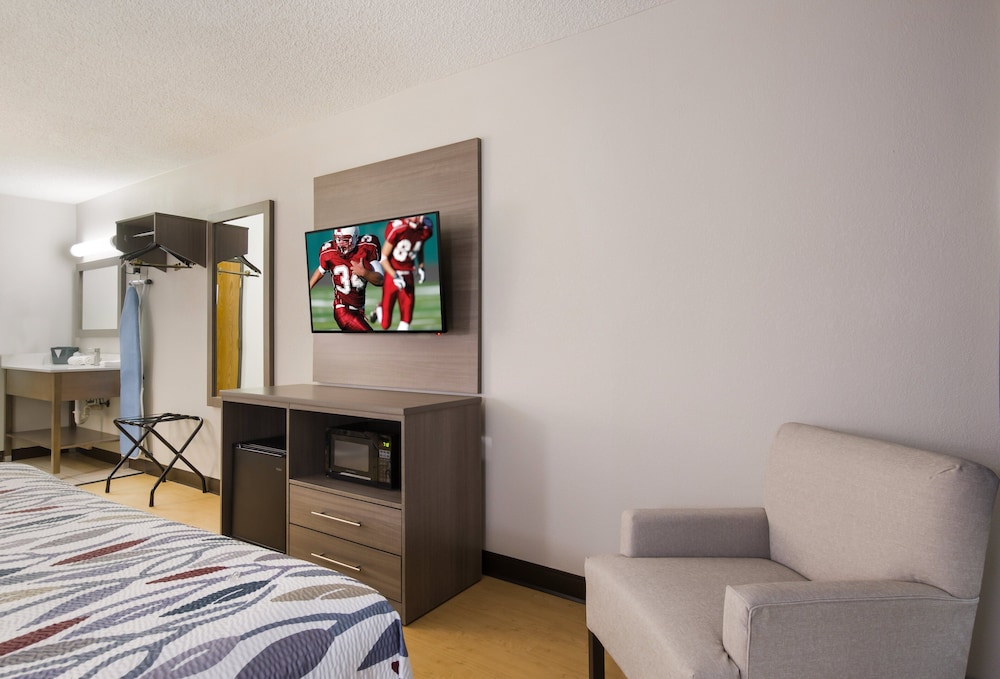 Red Roof Inn Lawrenceburg - photo 13