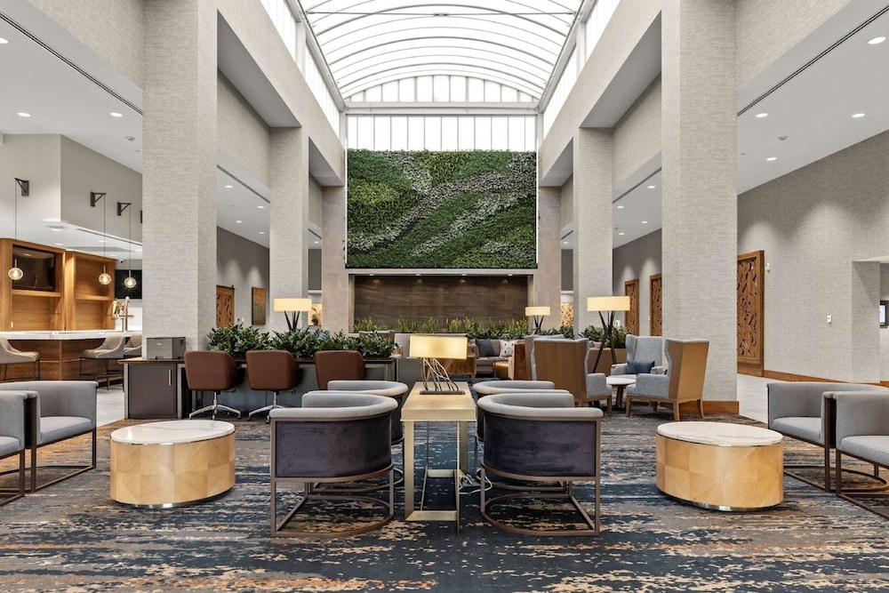 Embassy Suites by Hilton Irving Las Colinas - photo 2