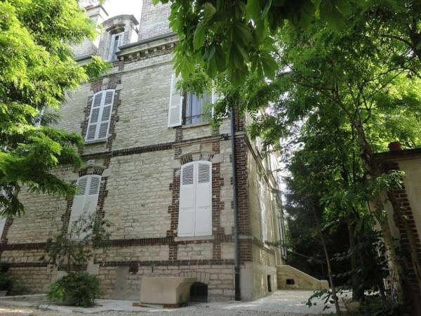 Au fil de Troyes — hotel in Sainte-Savine