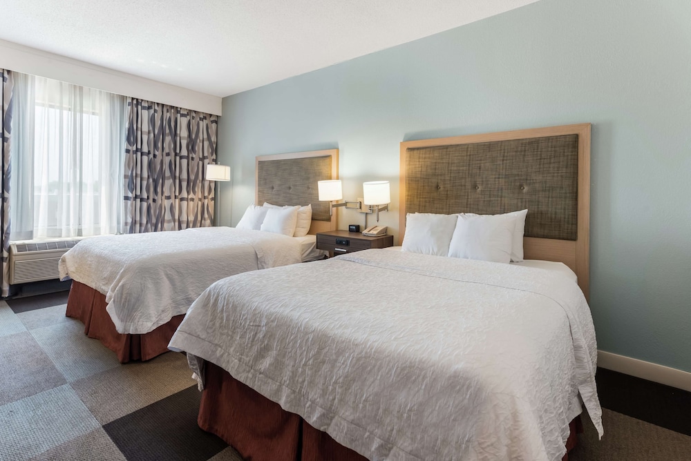 Hampton Inn by Hilton Columbus I 70E Hamilton Rd - photo 11