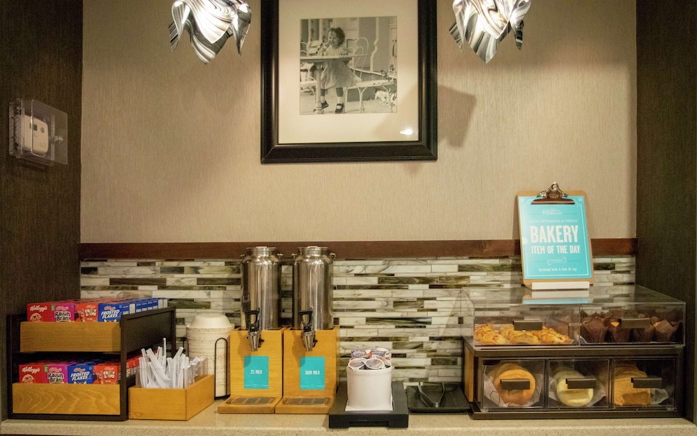 Hampton Inn St. Louis Chesterfield - photo 23