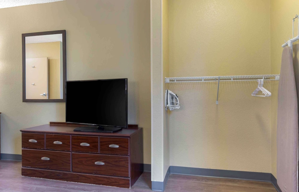 Extended Stay America Suites Seattle Kent - photo 12