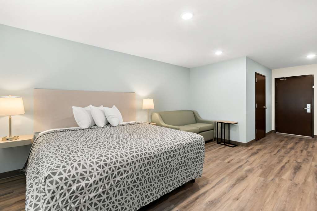 Woodspring Suites Savannah West Chatham Parkway - photo 7