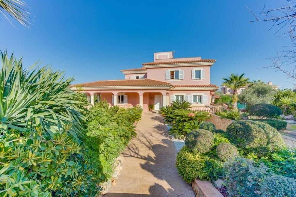 Villa Santa Aina — 4-Star Luxury Hotel in Llucmajor, Spain