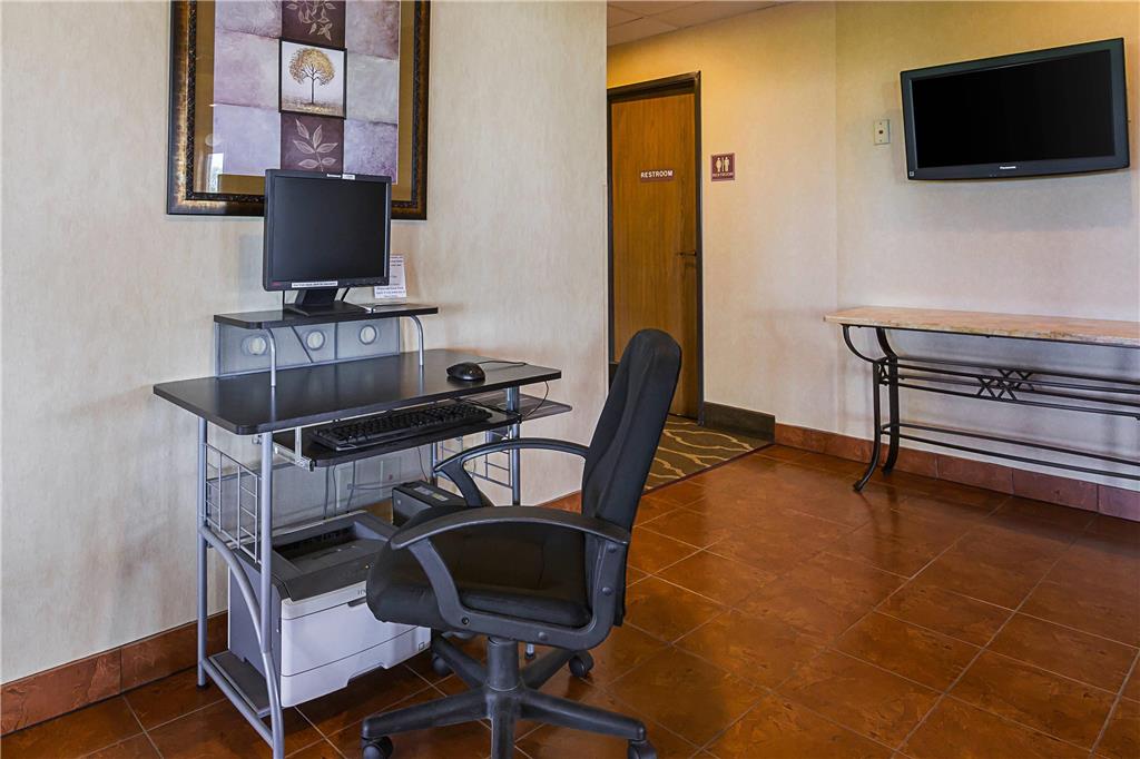 Quality Inn Waverly - photo 33