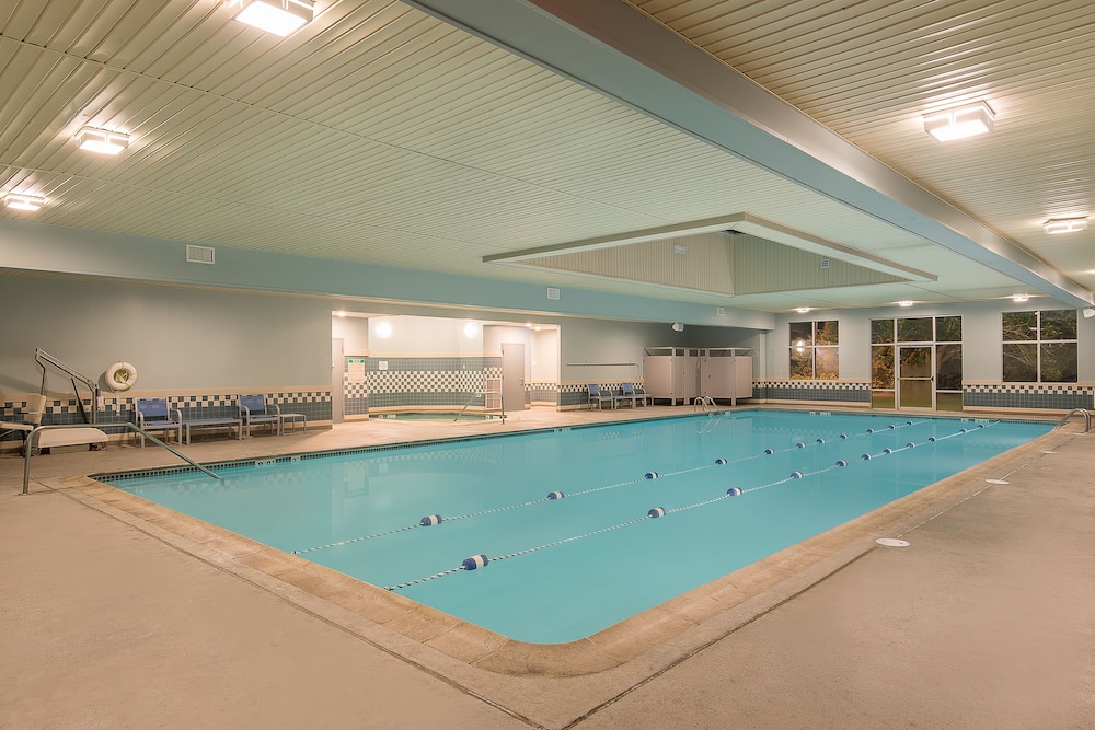 Clarion Hotel and Conference Center Taunton Foxboro - carbon neutral hotel in Taunton
