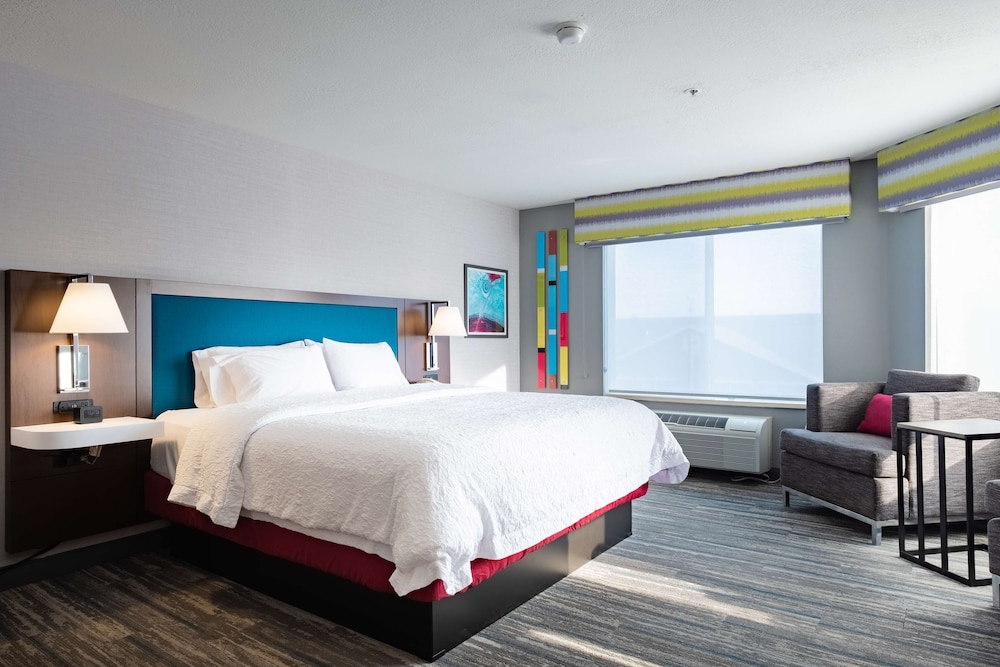 Hampton Inn & Suites Salt Lake City Airport - photo 9