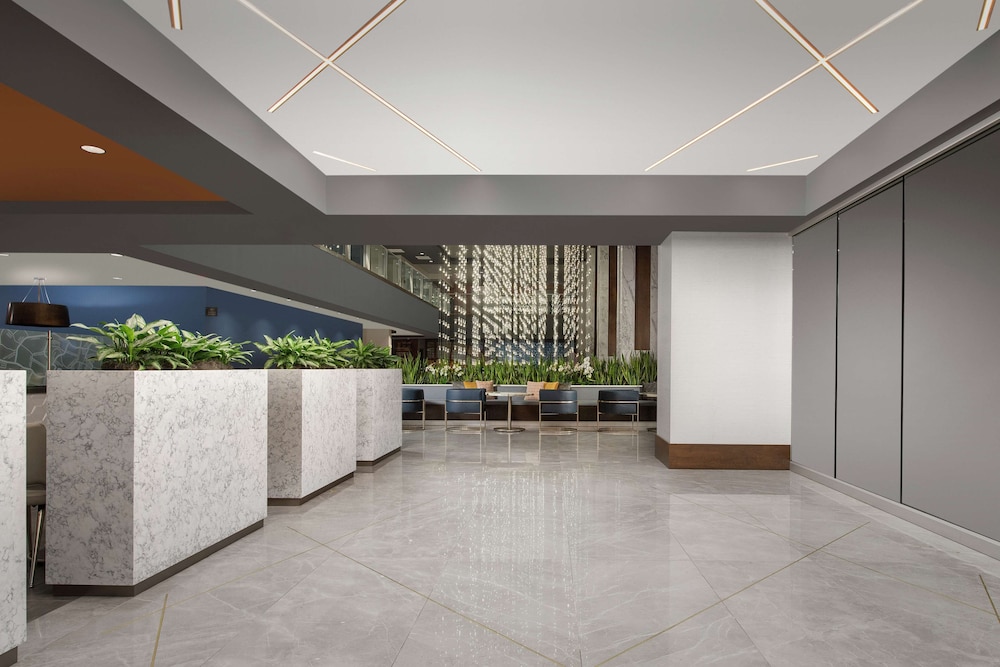 Embassy Suites by Hilton Knoxville Downtown - photo 5