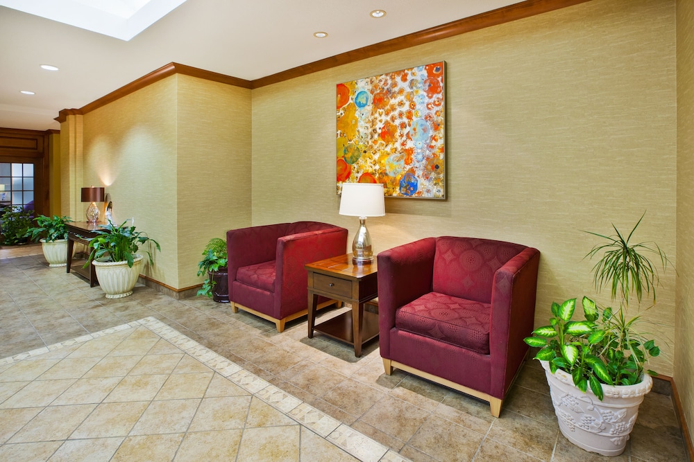 Holiday Inn Express & Suites Montpelier by IHG - photo 50