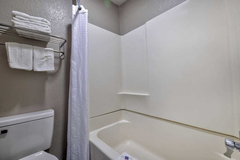 Motel6 Little Rock AR South - photo 3