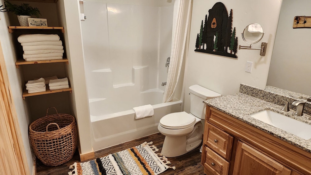 Beargrass Lodging and RV Resort - photo 106