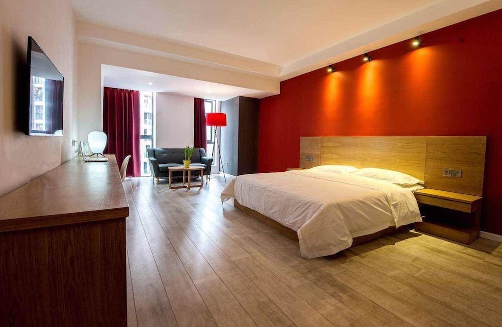 Chongqing Deer Designer Hotel — 4-Star Luxury Hotel in Chongqing, People's Republic of China