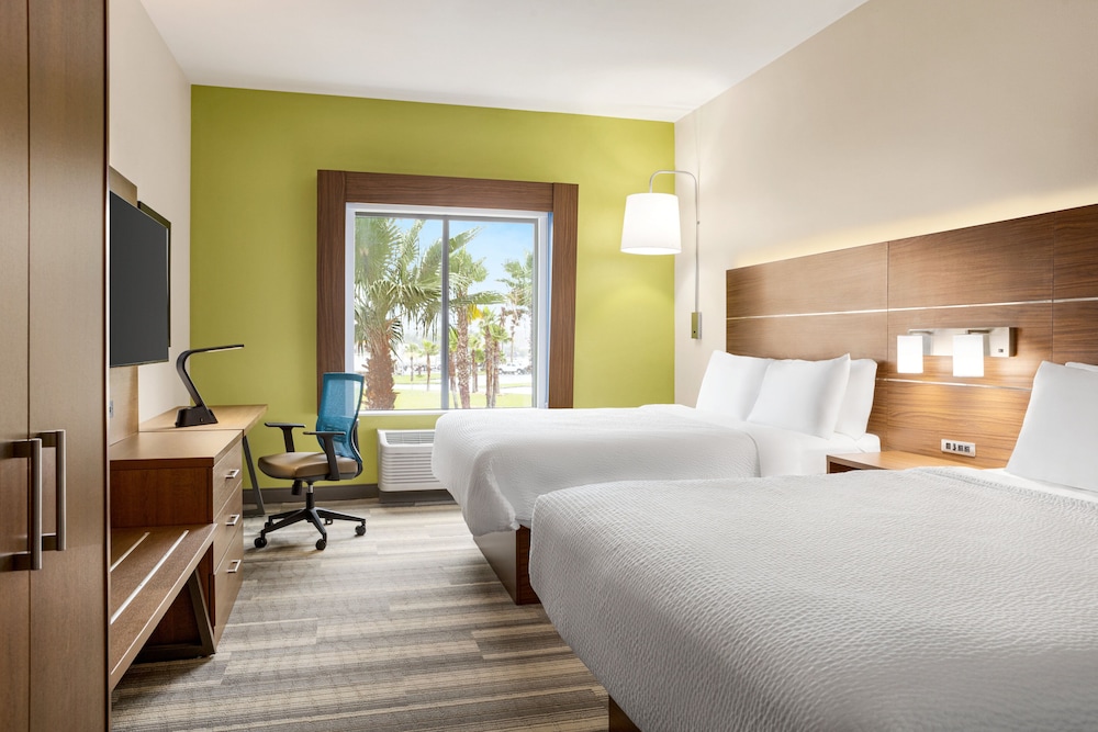 Holiday Inn Express Hotel & Suites Waycross by IHG - photo 18