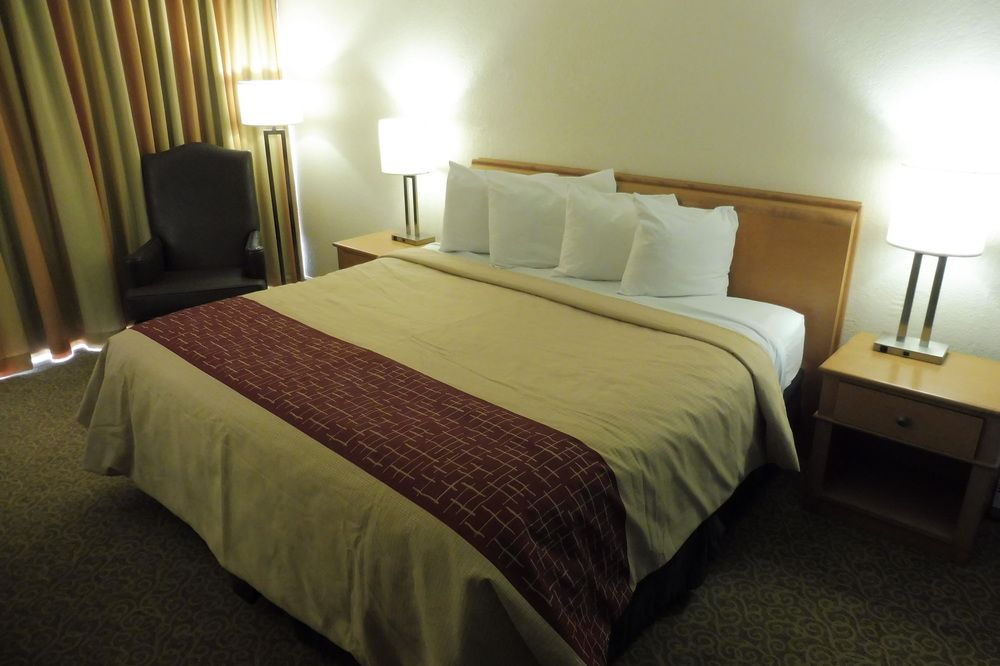 Red Roof Inn PLUS Neptune Beach Jacksonville Beach - photo 22