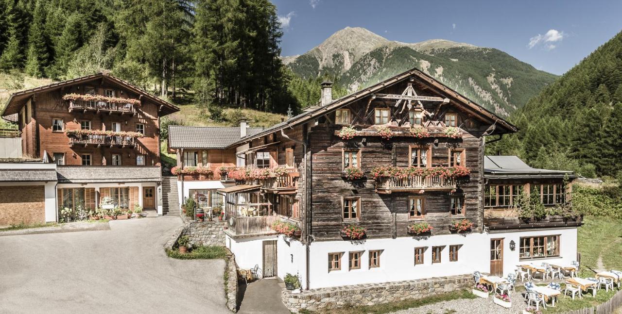 Hotel Oberraindlhof — hotel in Senales