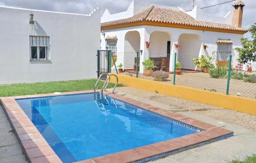 Chalet Pilahito — 4-Star Luxury Hotel in Conil De La Frontera, Spain
