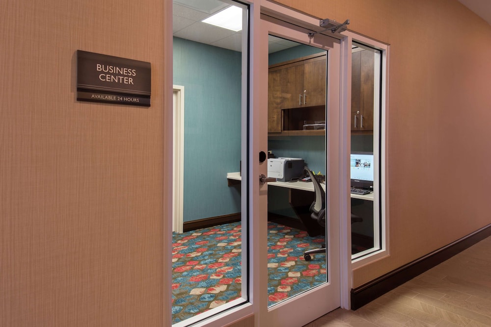 Hilton Garden Inn Bristol - photo 63