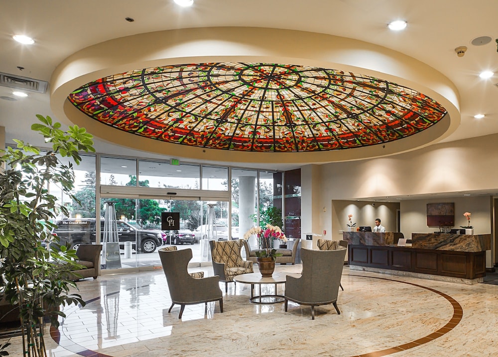 The Grand Hotel - photo 4