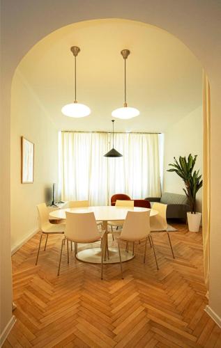 Chic 3BR Apt Near Fabrika By Wehost