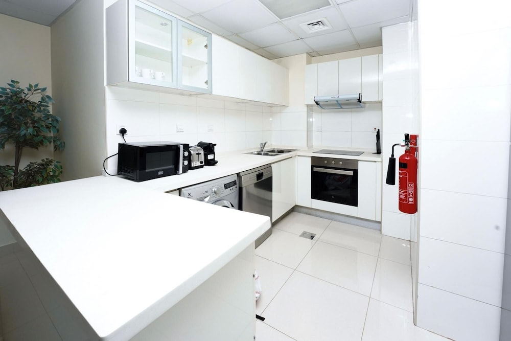 Marina Wharf 2 802 DM Dubai — 4-Star Luxury Hotel in Dubai, United Arab Emirates