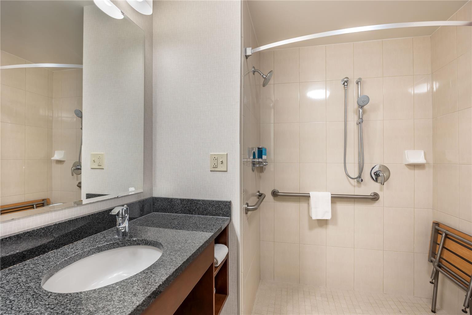 Drury Plaza Hotel Columbia East - photo 39