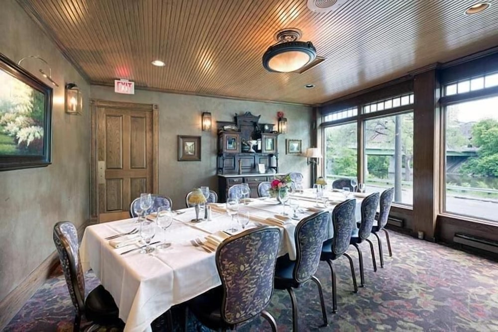 Nicollet Island Inn - photo 27