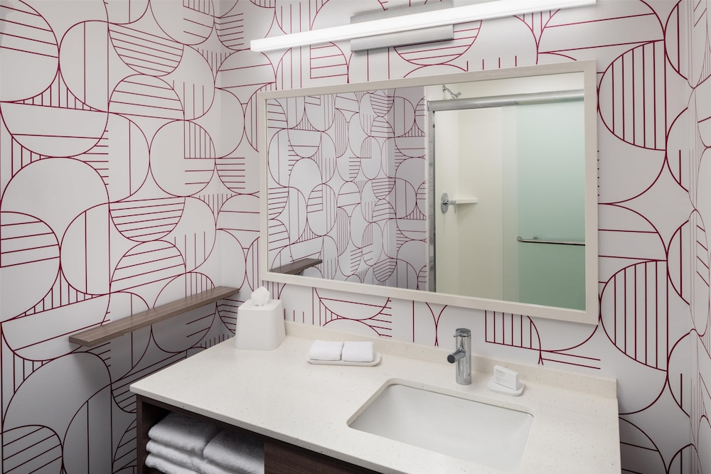 Home2 Suites by Hilton Clearwater St. Petersburg Ulmerton Rd - photo 15