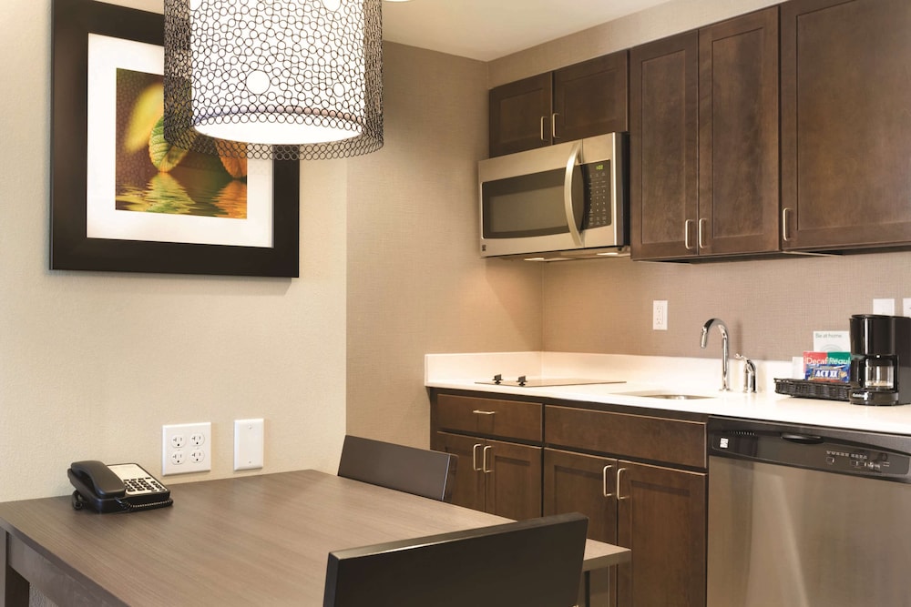Homewood Suites by Hilton West Des Moines SW Mall Area - photo 13