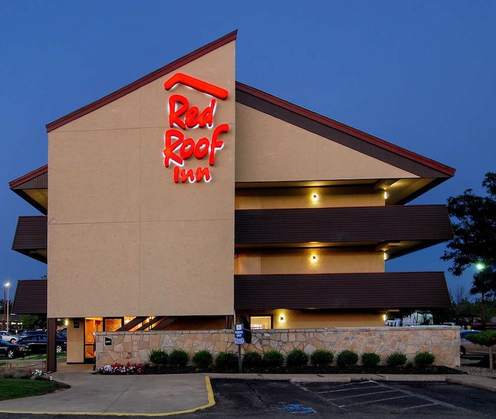 Red Roof Inn Akron - photo 2