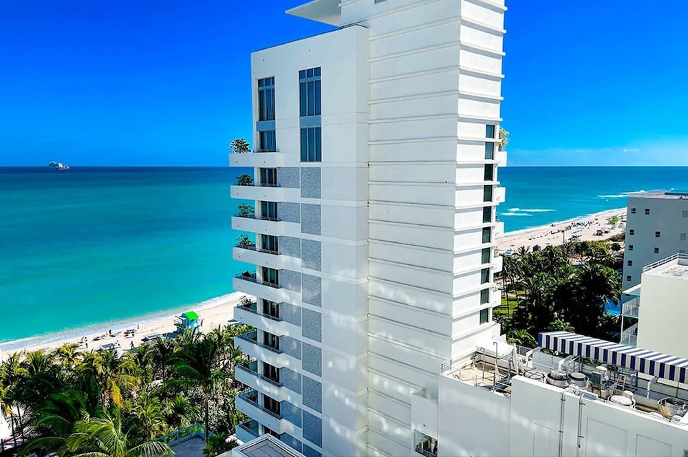 Fontainebleau Miami Beach Private Luxury Suites - photo 464