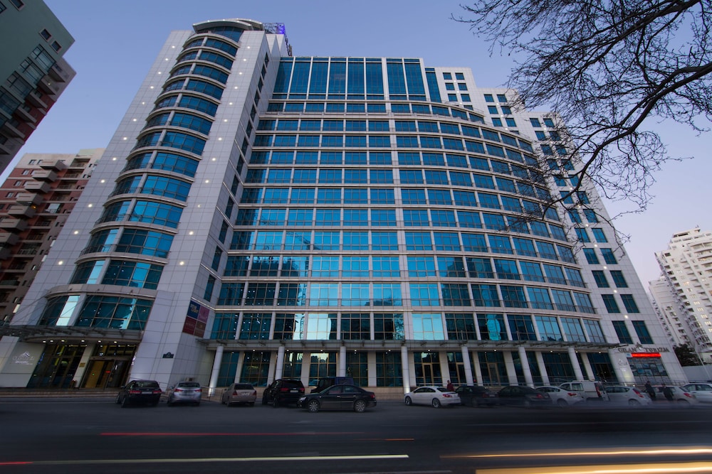 Qafqaz City Hotel — hotel in Baku