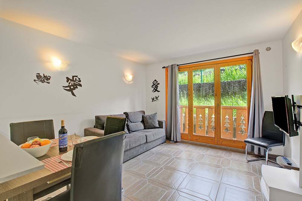 El Tarter Mountain Ski Vacation Rental — 4-Star Luxury Hotel in El Tarter, Andorra