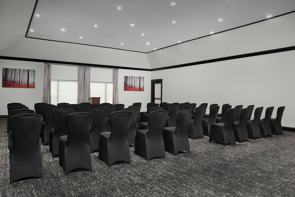 TownePlace Suites Dallas DeSoto - photo 35