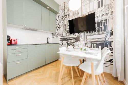 Charming Apartment 1br 3p Montmartre — 4-Star Luxury Hotel in Paris, France
