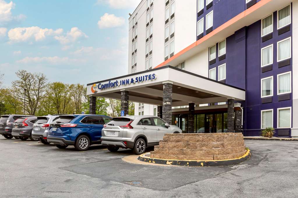 Comfort Inn & Suites Alexandria West - featured photo