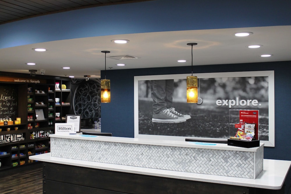Hampton Inn by Hilton Forsyth - photo 4